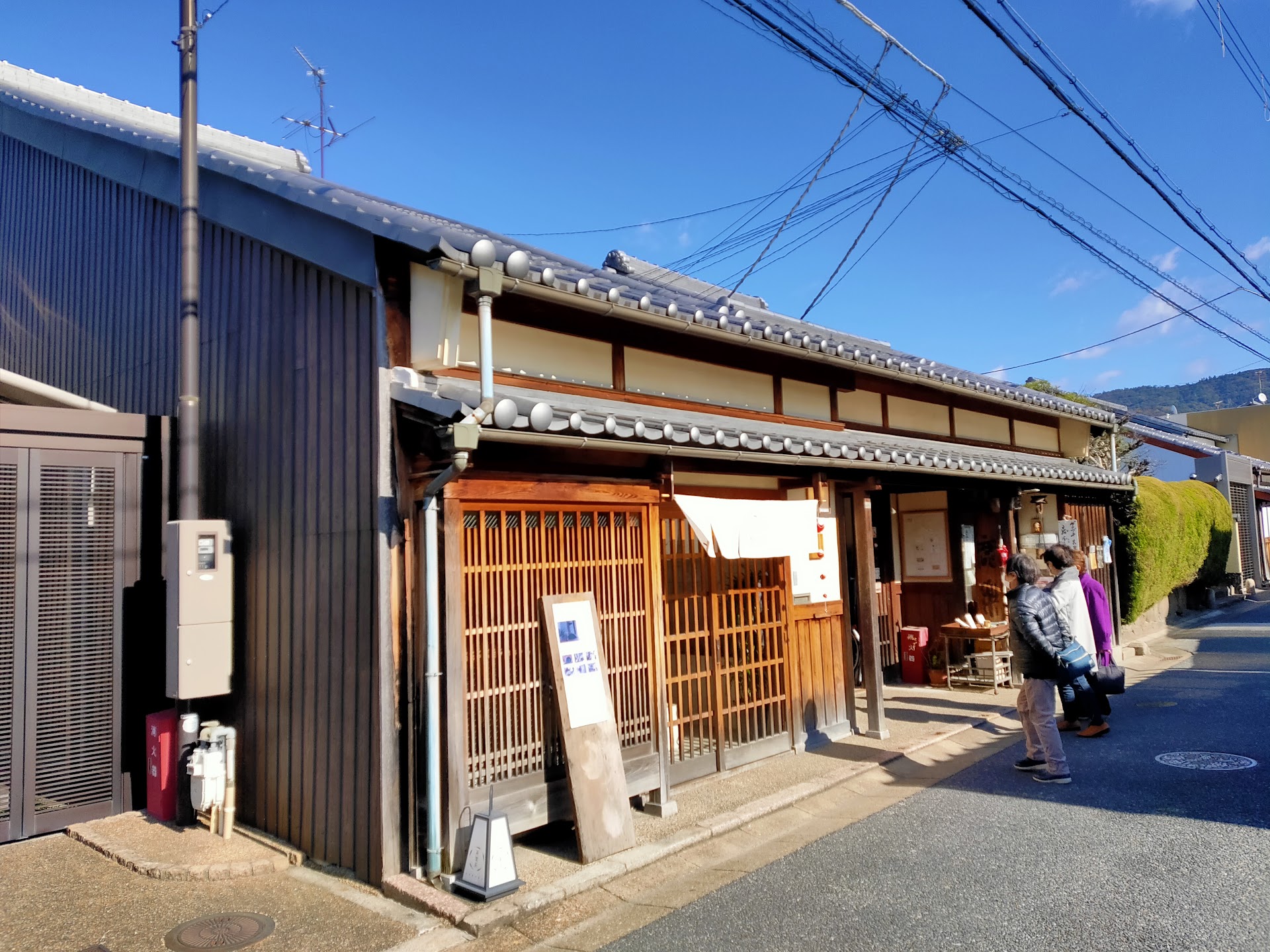 奈良町路地裏にひっそり佇む隠れ家。季節を味わう和菓子カフェ