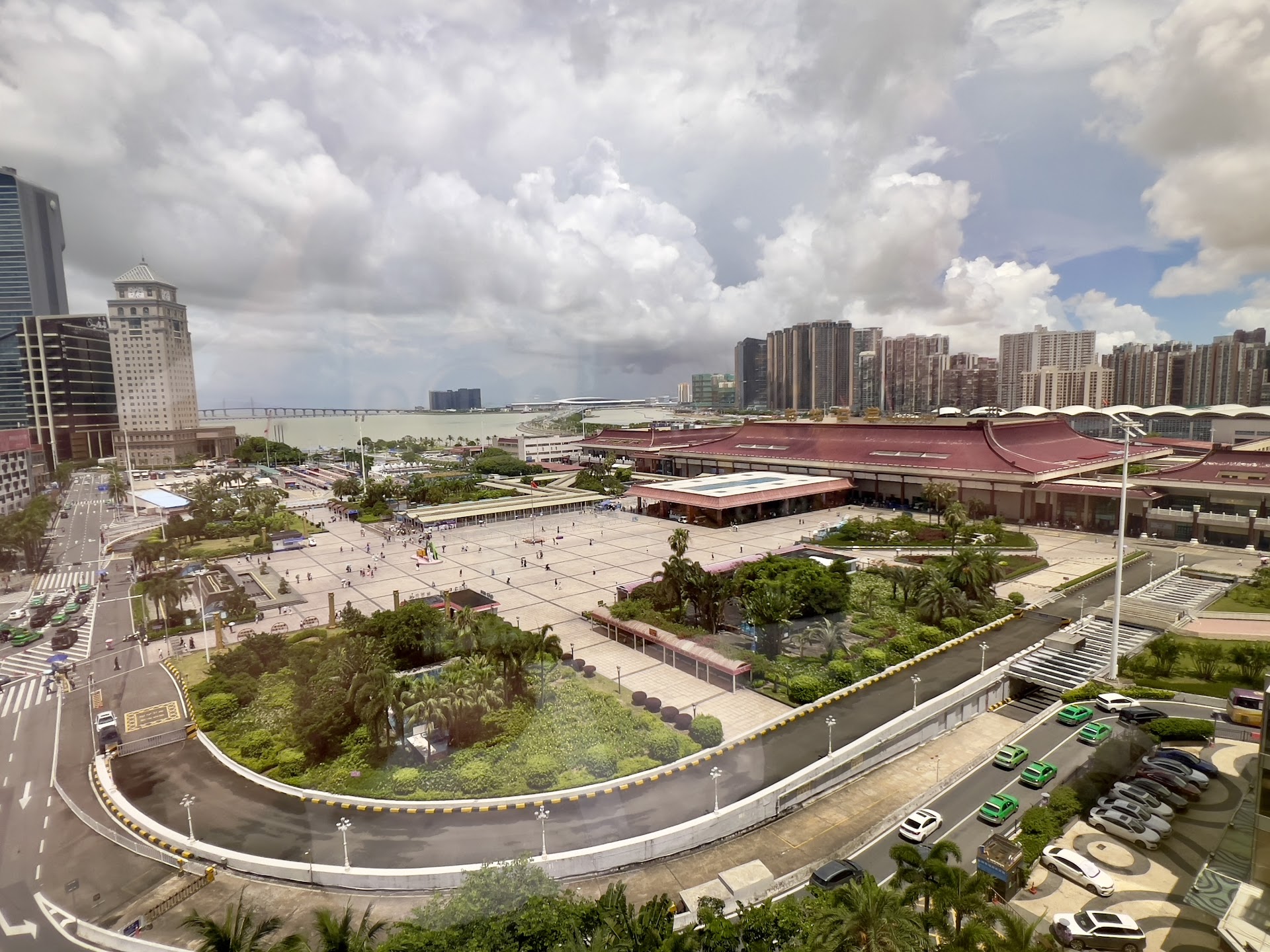 Zhuhai Charming Holiday Hotel